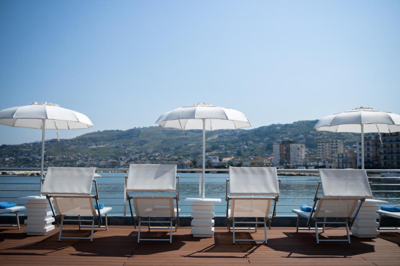 Furano Bahari Hotel Agropoli Kültér fotó